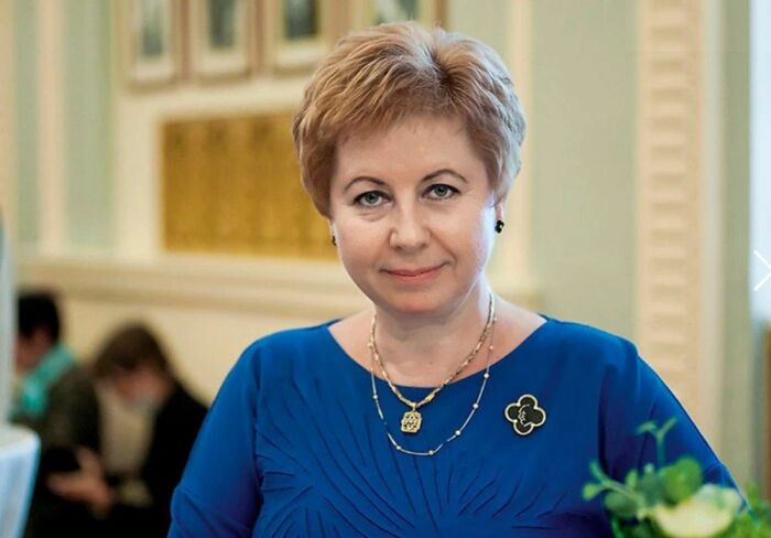 Ей было 36, ему 79, когда они поженились. Когда его не стало, она не знала как жить без него. Как сейчас живет вдова Этуша6