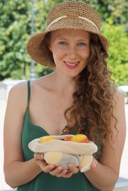 Я уже давно использую для покупок многоразовые мешочки, они называются фруктовки. 