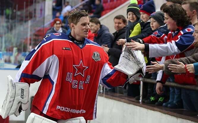 Юханссон заберет игровое время у Самонова и Аскрова