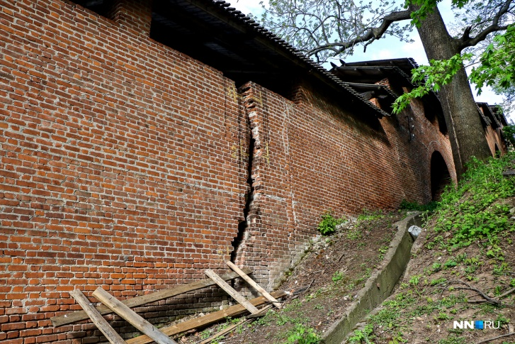 22 сентября 2018 г. «Может рухнуть завтра». Нижегородский кремль готовят к восстановлению https://www.nn.-4