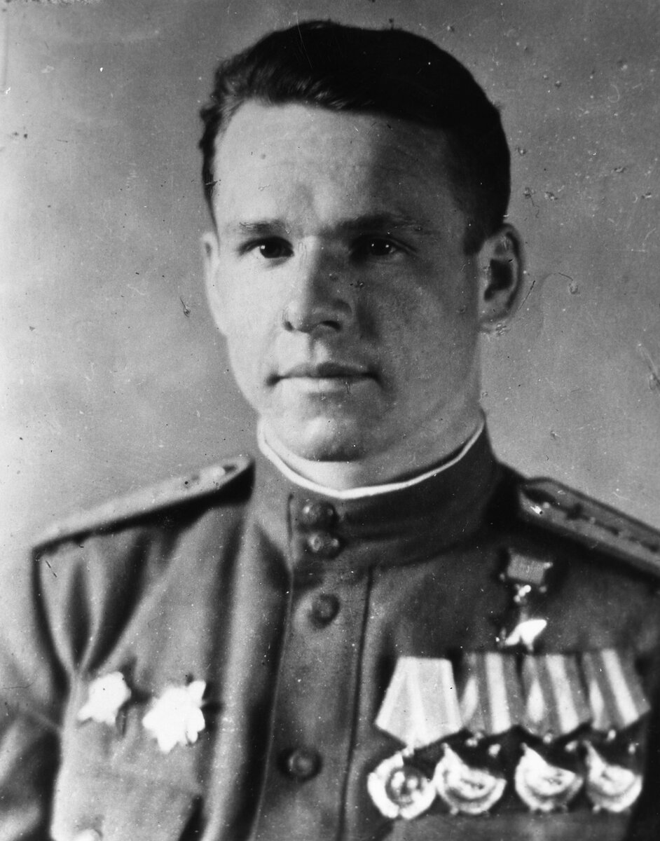 Негатив черно-белый. Портрет Героя Советского Союза Артемьева Александра Алексеевича. 1960-е гг. Из собрания ГВСМЗ