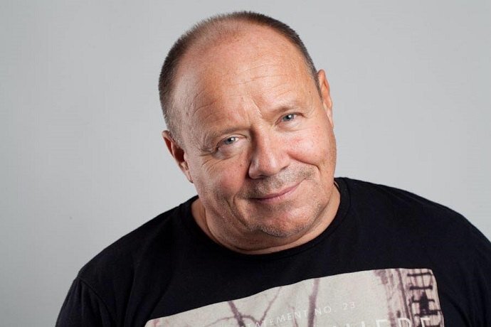     Почему звезда сериала «Солдаты» Алексей Маклаков бросил старшего сына