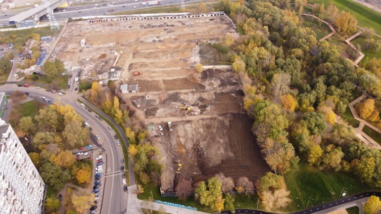 Фото: процесс освобождения участка в районе Северодвинской улицы