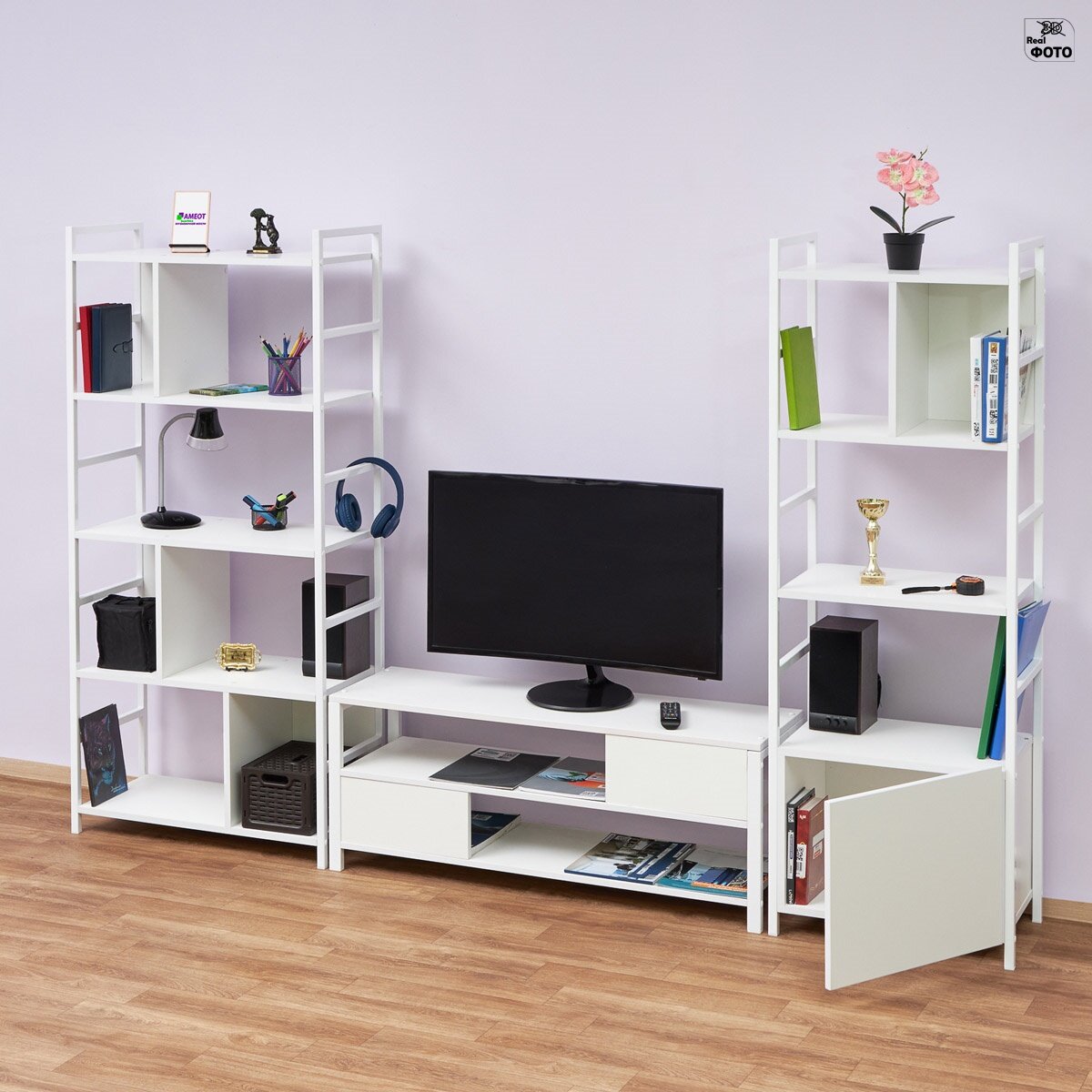 Комплект мебели для гостиной в белом цвете на белом металлокаркасе