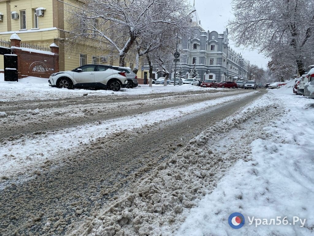 Как выглядят дороги в центре Оренбурга после обильных снегопадов? Фотофакт  Урал56.РУ | Урал56.Ру | Оренбург, Орск - главные новости | Дзен