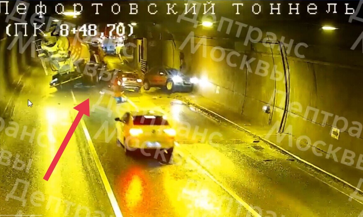 Аварии суперкар в тоннеле