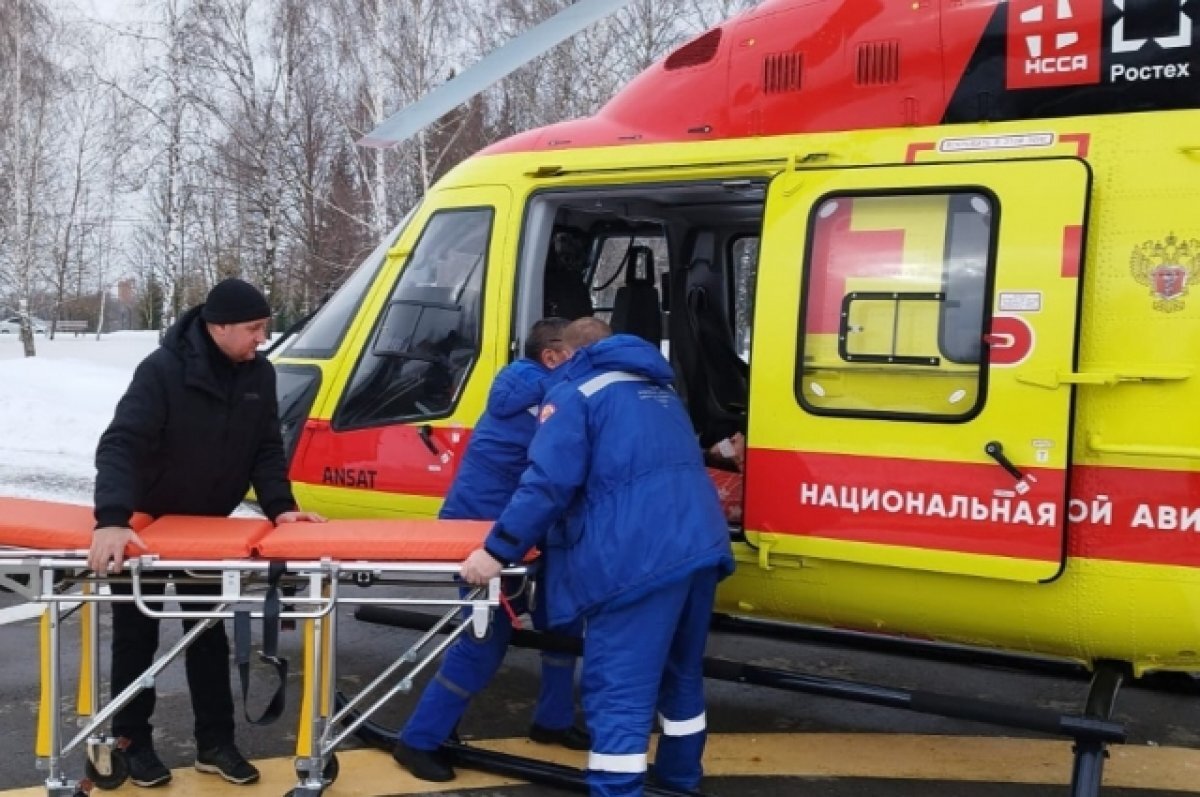    Пострадавшую в ДТП женщину доставили в больницу Тулы вертолётом санавиации