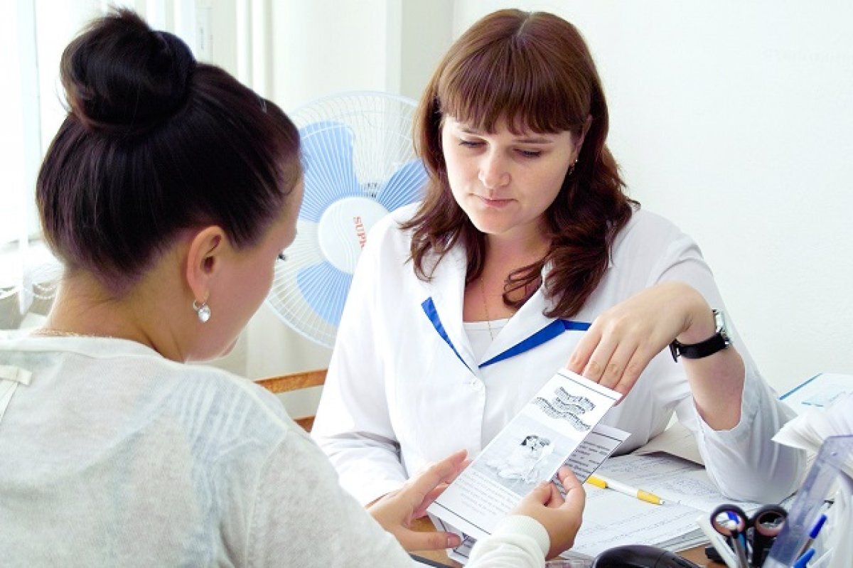    «Росгосстрах»: женщины ходят к врачу по ДМС заметно чаще мужчин