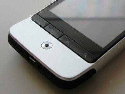    Опрос: чего вам не хватает в современных смартфонах?