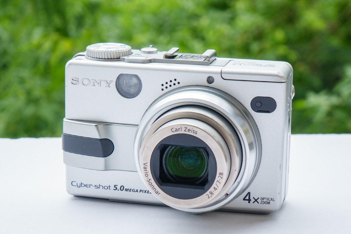 Прогулка с Sony Cybershot DSC-V1 | История цифровой фотографии | Дзен