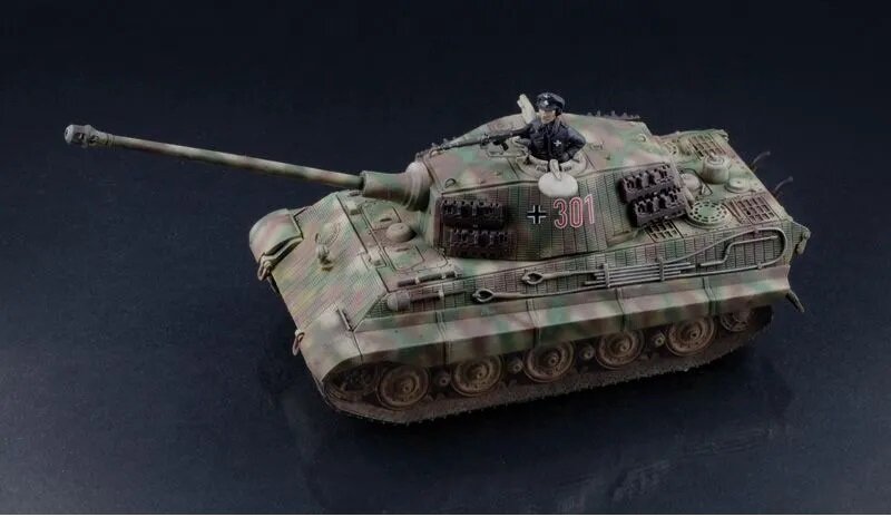 Немецкий тяжелый танк Танк Sd. Kfz.182 Tiger II