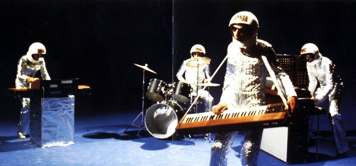 Space didier. Спейс группа 1977. Французская группа Спейс. Дидье Маруани и группа Спейс. Спейс группа 1978.