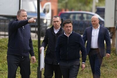    Губернатор Московской области Андрей Воробьев в Принарском парке Серпухова ©Денис Трудников, «Подмосковье Сегодня»
