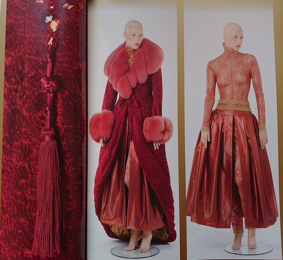 Коллекция "Прозрение", 1999, велюр, тафта, мех, бисер, плетение, вышивка. Фото автора