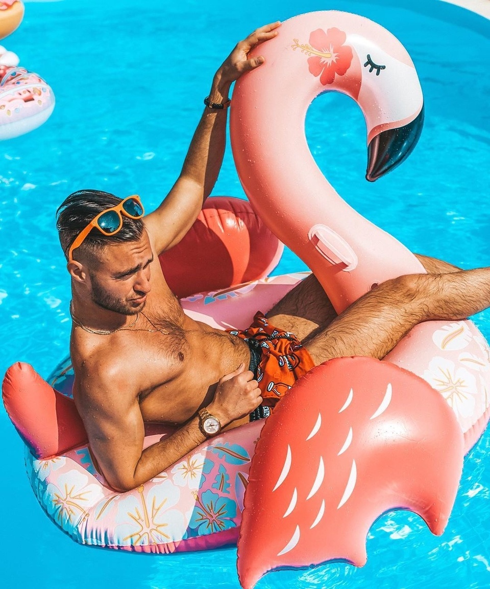 Безус посоветовал Кравцовой обратиться к специалисту
Фото: «Инстаграм»
