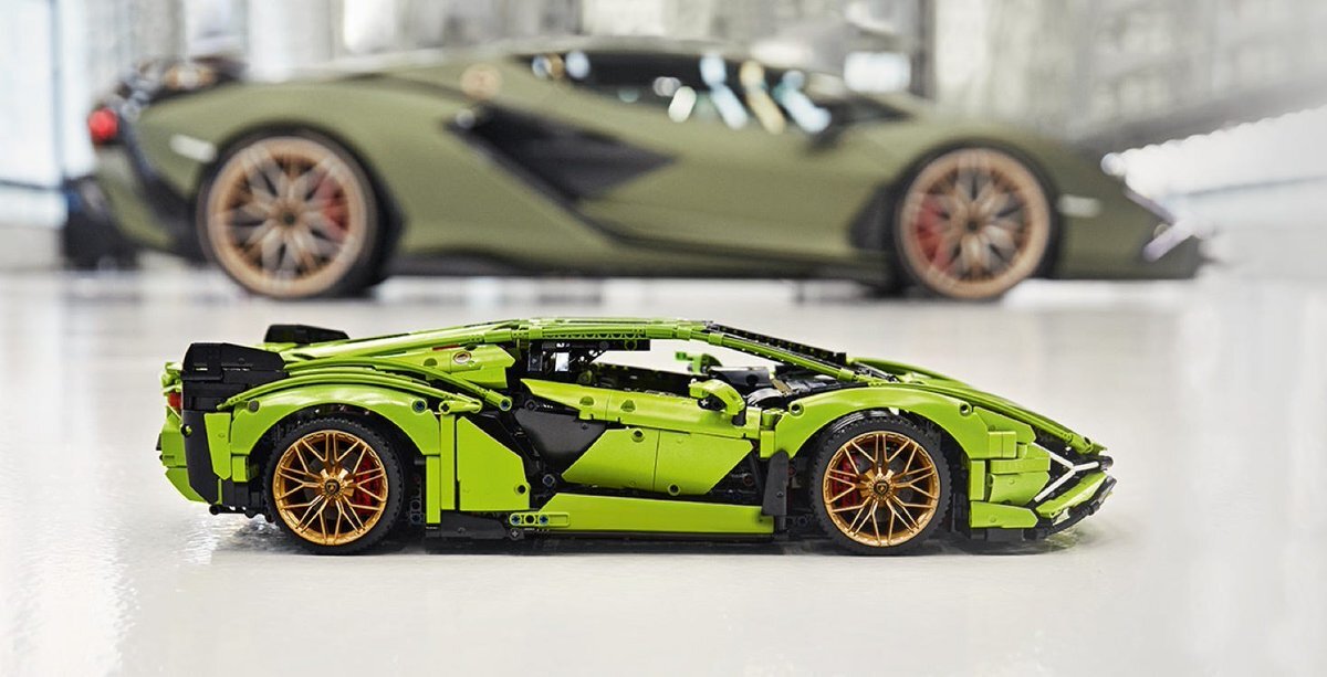 LEGO Technic Lamborghini Sian FKP 37  1:8