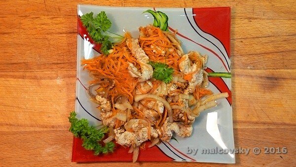 Хе из курицы по-корейски.
