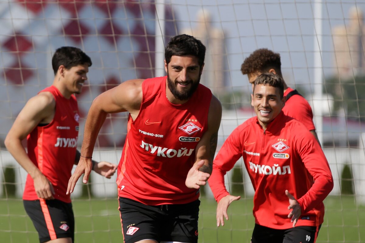 https://spartak.com/news/2020-06-26-predmatchevaya_trenirovka_navstrechu_ufe/