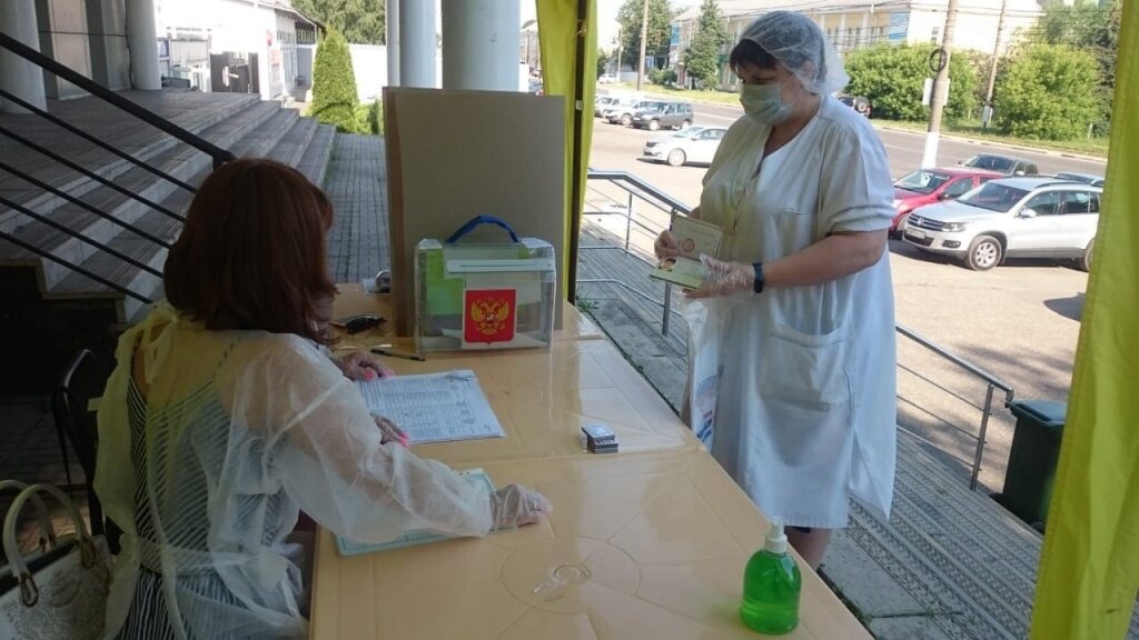 В Твери участки для голосования открыли на 70 предприятиях