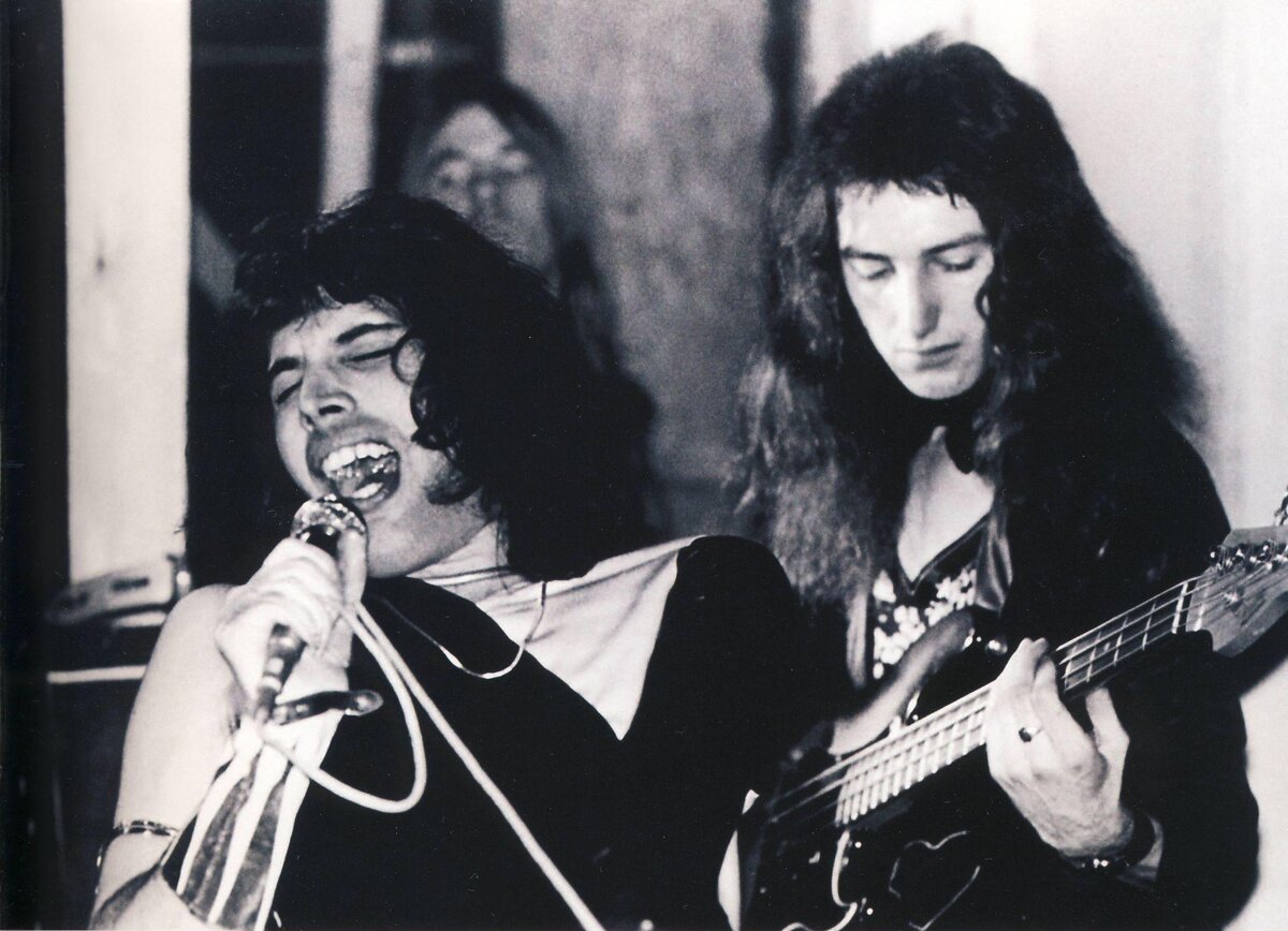 Осень 1973 года - начало тура Queen I