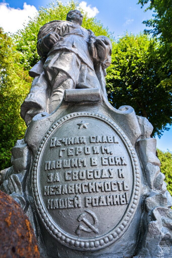 Памятники Твери. Волынское воинское захоронение