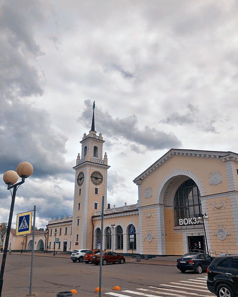 Дата открытия: 1905  Прежние названия: Званка
Тип	сортировочная
Классность	внеклассная
Количество платформ	3
Количество путей	10
Форма платформ	прямая