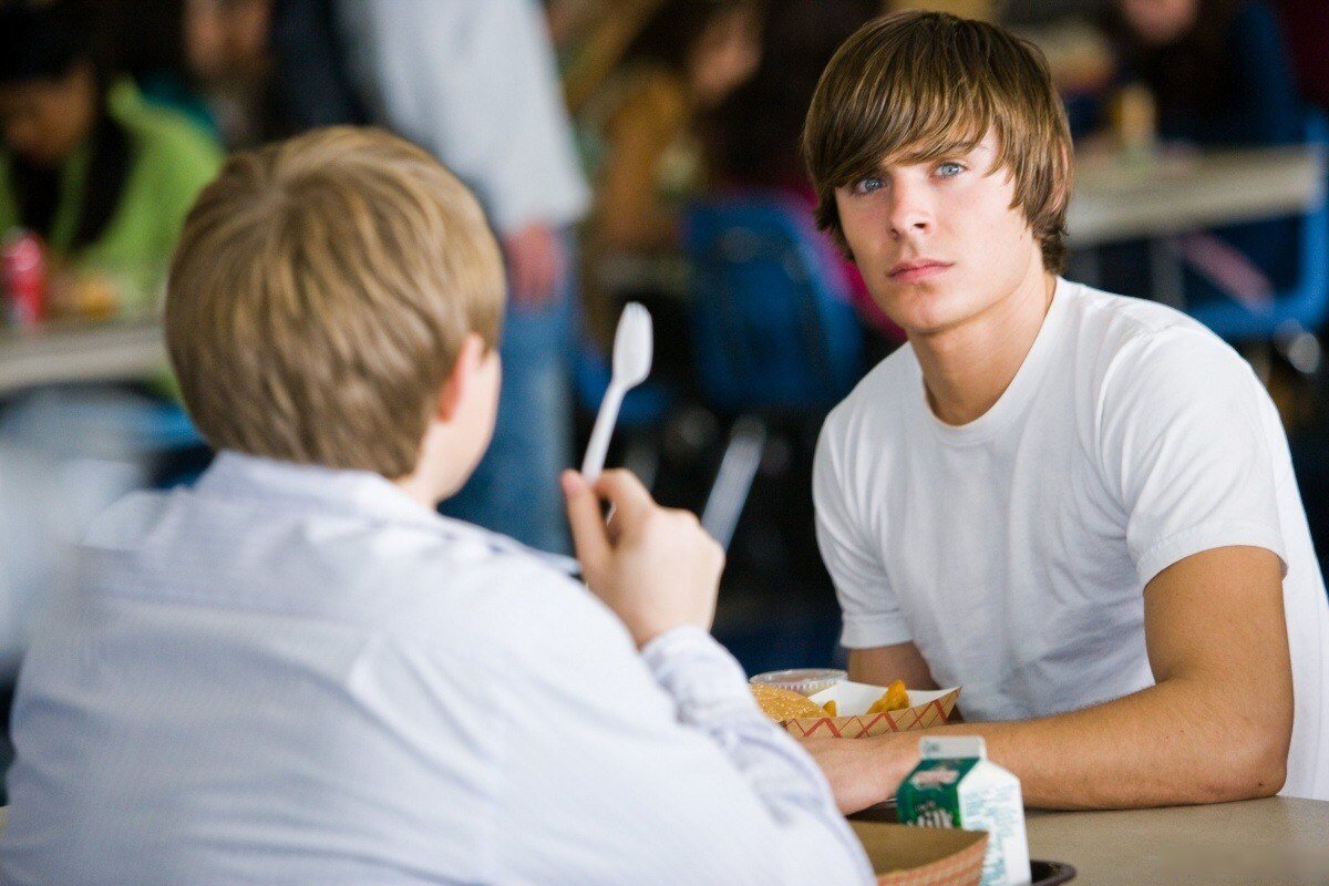 "Папе снова 17"/" 17 Again", 2009 г.  Жанр: фэнтези, драма, мелодрама, комедия     7,2 из 10   12+