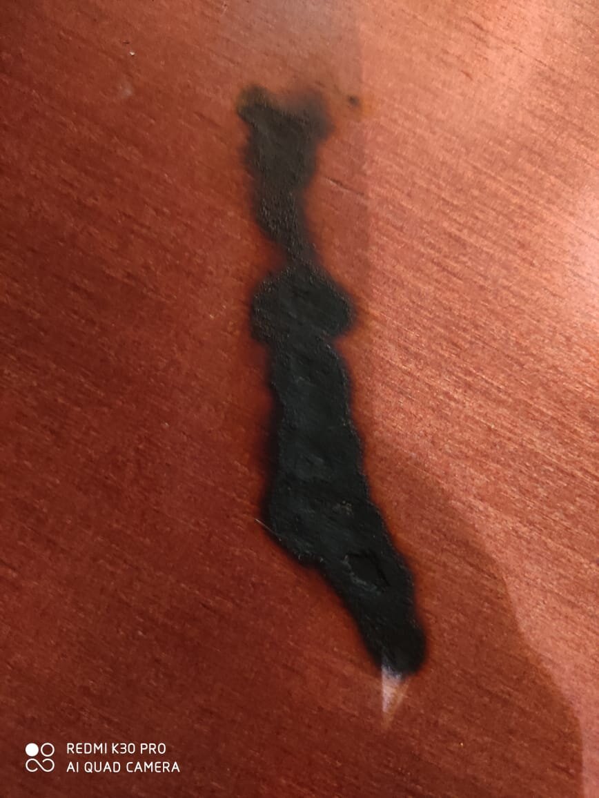 Поврежденный участок столешницы