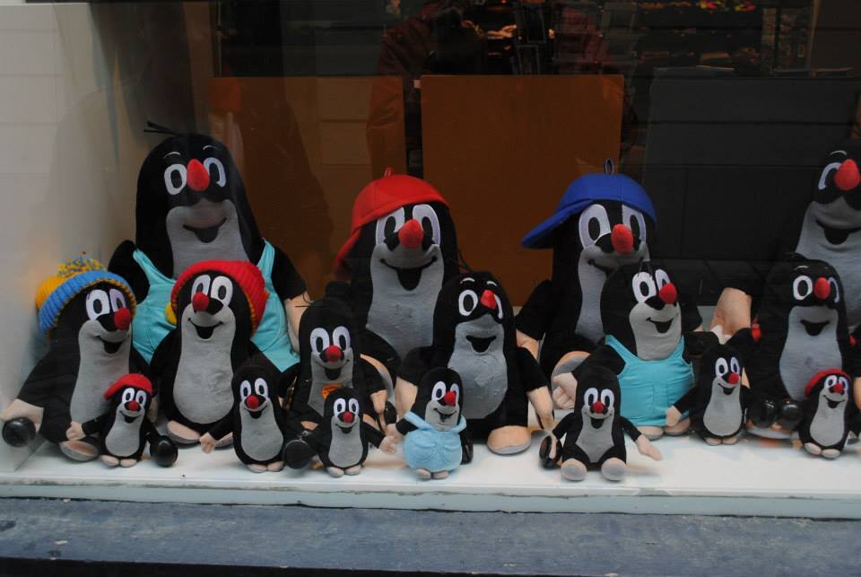 Главного героя чехославацкого мультфильма - Крота можно купить и в Братиславе.