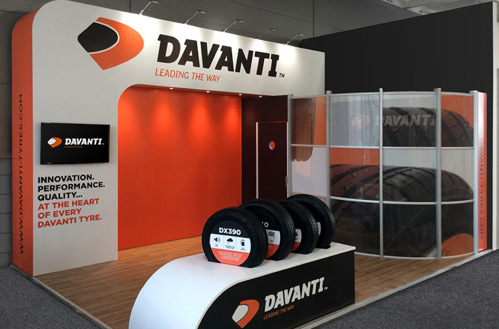 Стенд Davatni на выставке "Autopromotec 2015" в Италии 