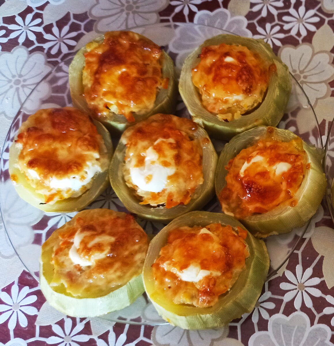 пышные оладьи из кабачков. кабачковые рулетики пальчики оближешь. необычные блюда из кабачка. Zucchini fritters. блюда из кабачков в духовке.