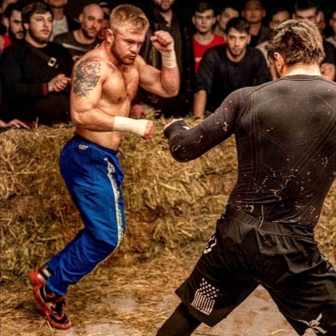 Евгений Моряк и Зелимхан Пулемётчик.