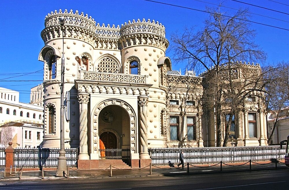 Яркий представитель московского модерна - особняк Зинаиды Морозовой. Сейчас - Дом приемов МИД России. Фото из общедоступных источников