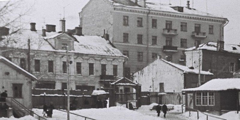 1965 год. Бывший двухэтажный дом Гершевича на улице Ленина. Фото Эдуарда Поляка из группы «Таямніцы Віцебска»