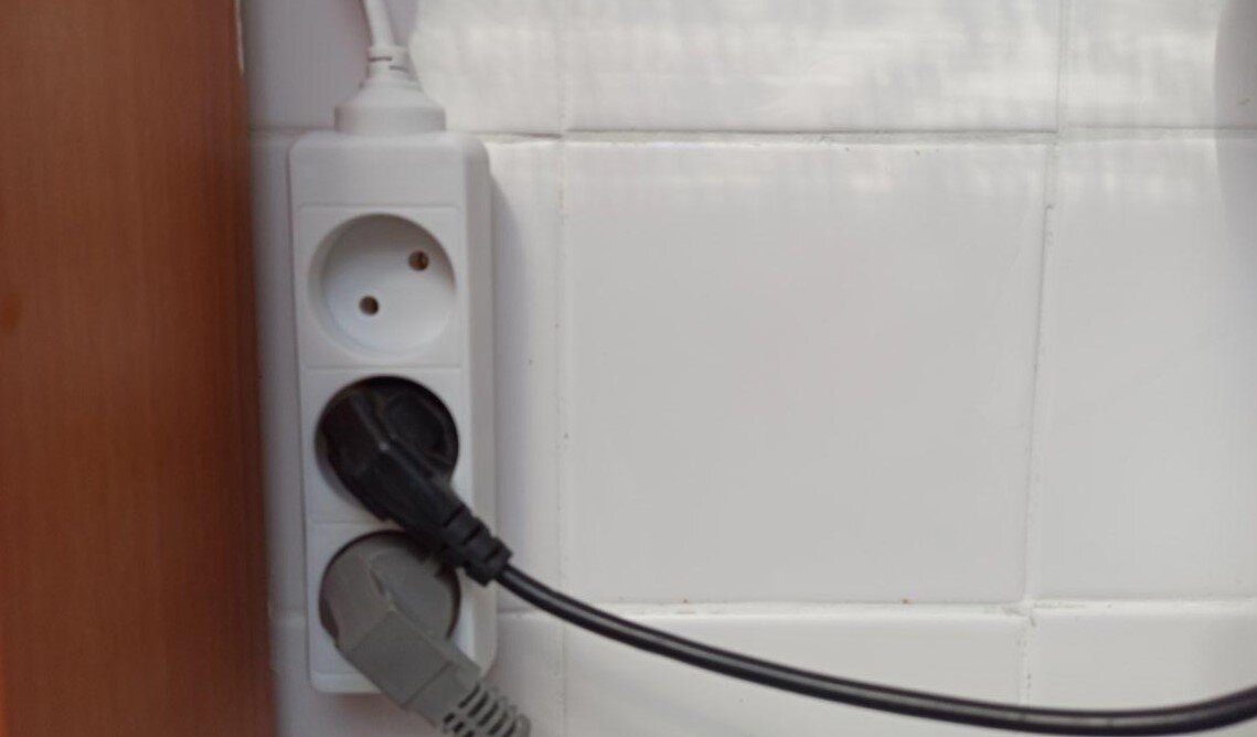 Многоразовая очень клейкая лента