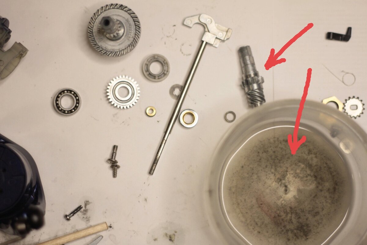 Смазать швейную машинку. Nissan wingroad y11 дтп. Хозяев разбор. Авторазбор картинки. Хозяев разбор.