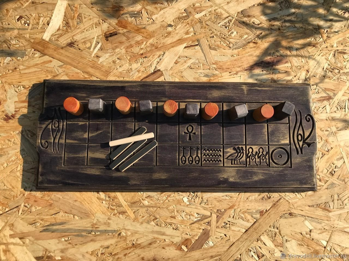 Вид игры Сенет в древности 