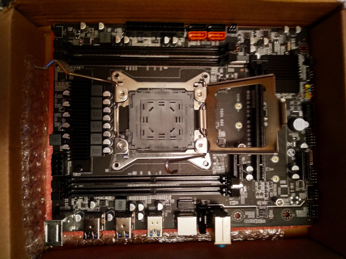 Материнская плата