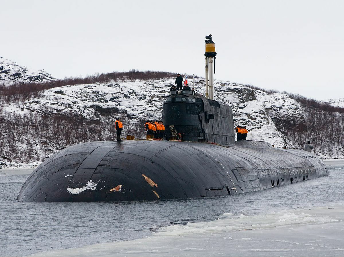 К 141 курск. Подводная лодка к-141 «Курск». Курск 141 атомная подводная лодка. Проект 949а Антей.