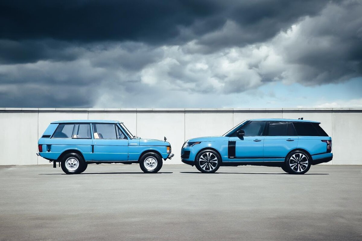 Первая и самая новая модели Range Rover