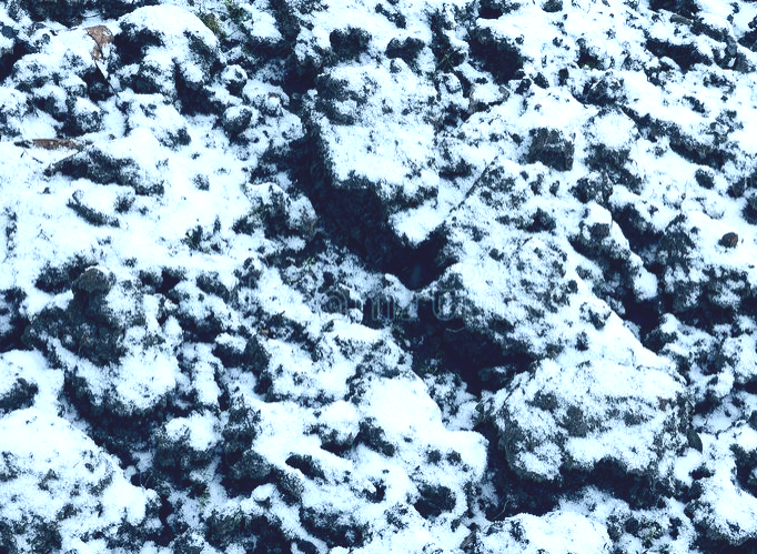 На огороде мало снега