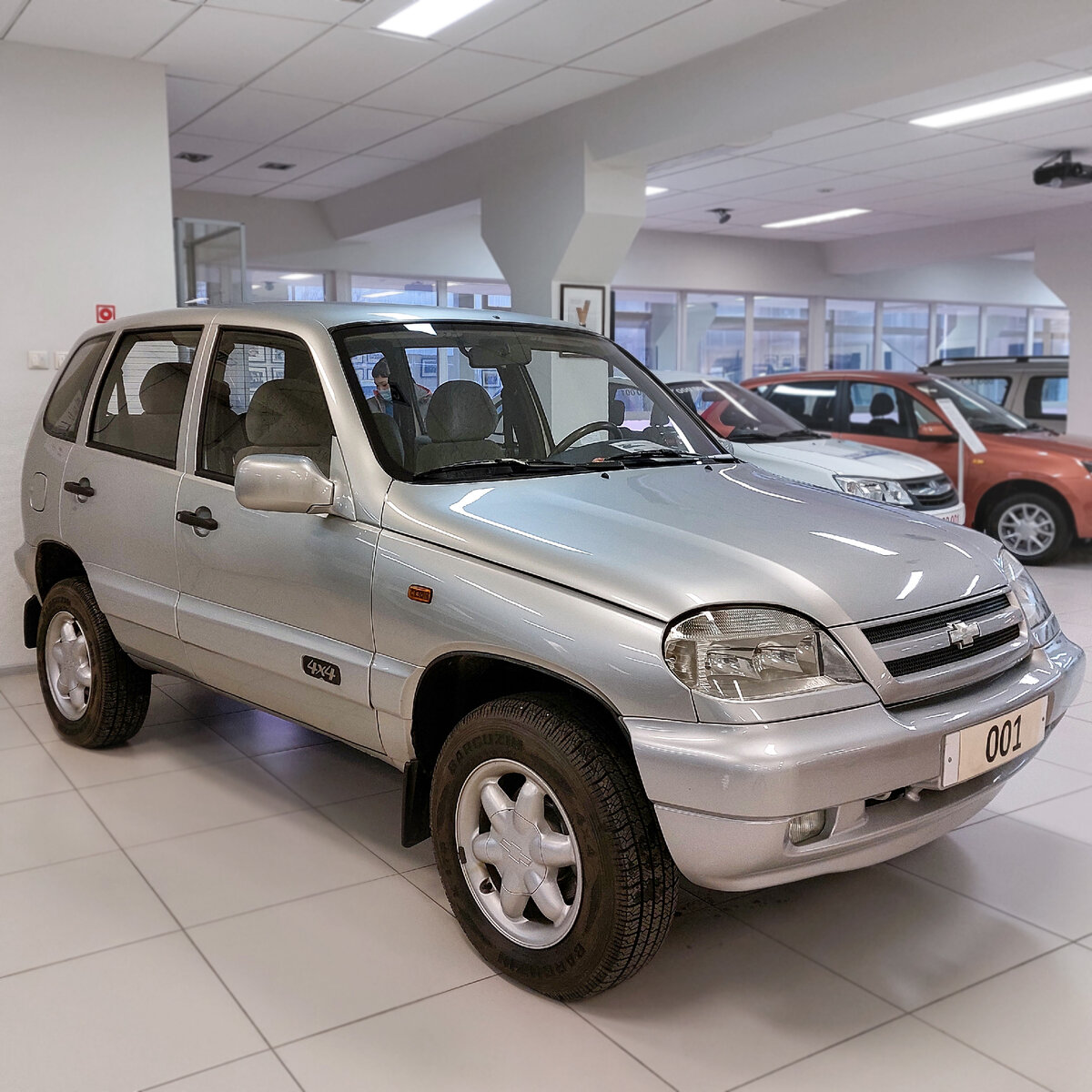 Купить Chevrolet Niva в Москве - новый Шевроле Нива от автосалона МАС Моторс