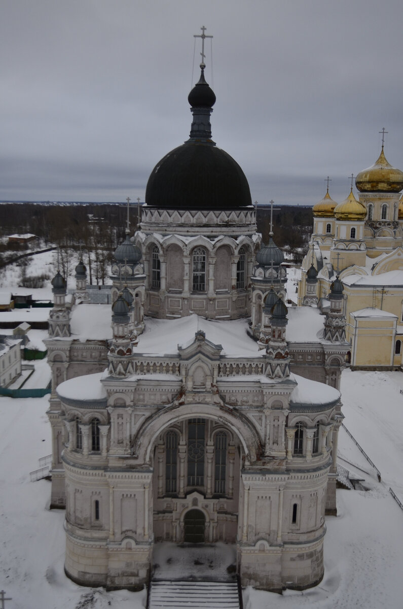Казанский собор. Вид с колокольни монастыря