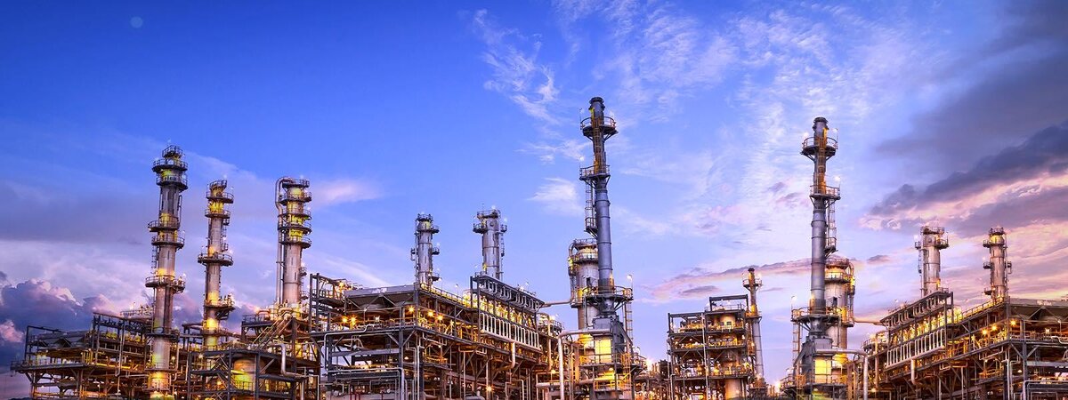 Нефтезавод.  фото: картинки  яндекса. 