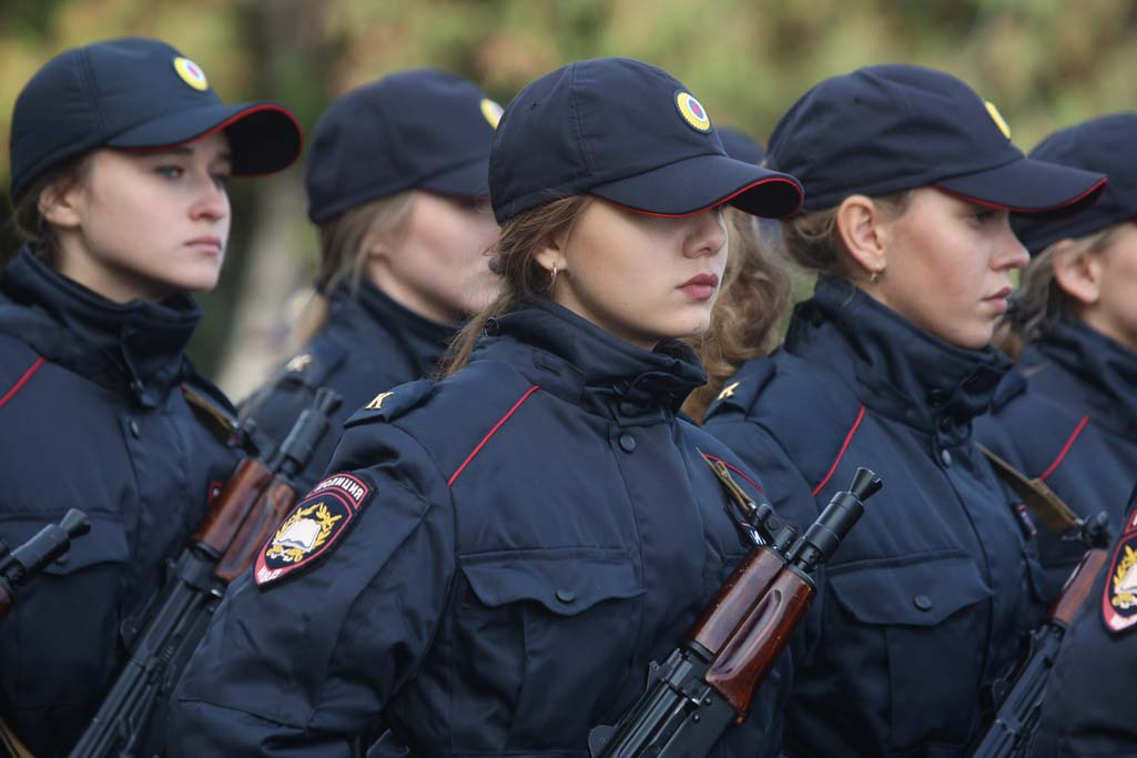 Курсантки МВД. Девушки курсанты МВД. Женщины в милиции. Женщины полицейские ППС В России.