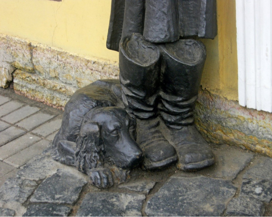 Муму петербург. Памятник Муму в Санкт-Петербурге. Скульптура Муму в Санкт-Петербурге. Памятник Муму в Москве на Остоженке. Памятник собаке Муму в Санкт-Петербурге.