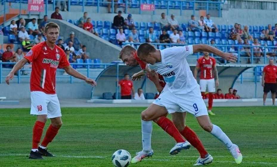    Клубы из Крыма и Севастополя хотят играть в чемпионате России. Фото: ФК «Севастополь»