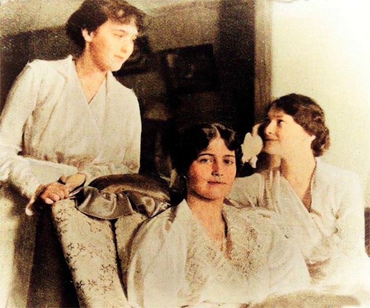 Великие княжны Анастасия, Мария и Татьяна, 1917г., Александровский дворец