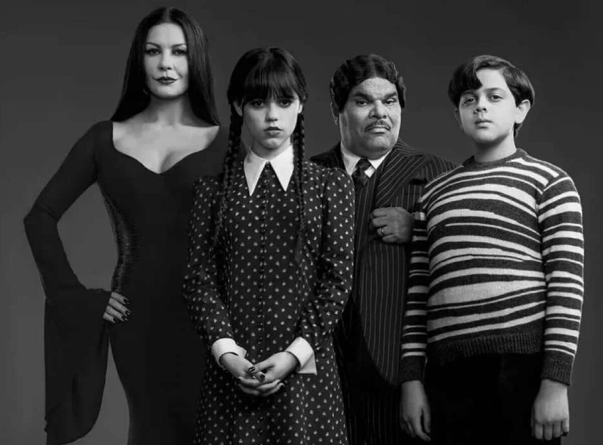 Семья Аддамс из сериала Уэнсдэй