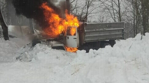     На месте работали пожарно-спасательные службы. Об этом сообщили в пресс-службе ведомства.